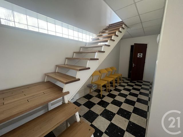 Bureaux à louer - 10.21 m2 - 09 - Ariege