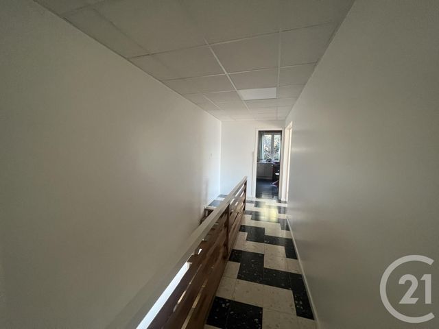 Bureaux à louer - 10.21 m2 - 09 - Ariege