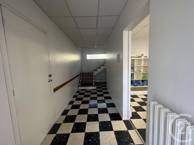 Bureaux à louer - 10.21 m2 - 09 - Ariege