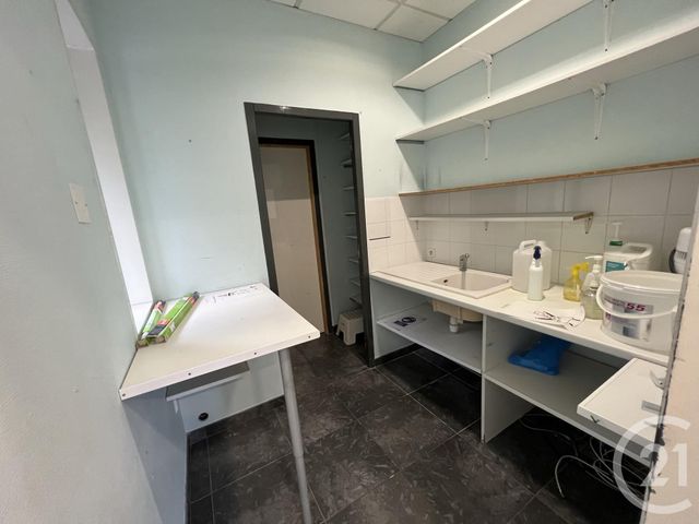 Appartement Local à louer - 1 pièce - 52 m2 - Foix - 09 - MIDI-PYRENEES