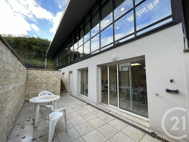 Appartement Local à louer - 1 pièce - 52 m2 - Foix - 09 - MIDI-PYRENEES