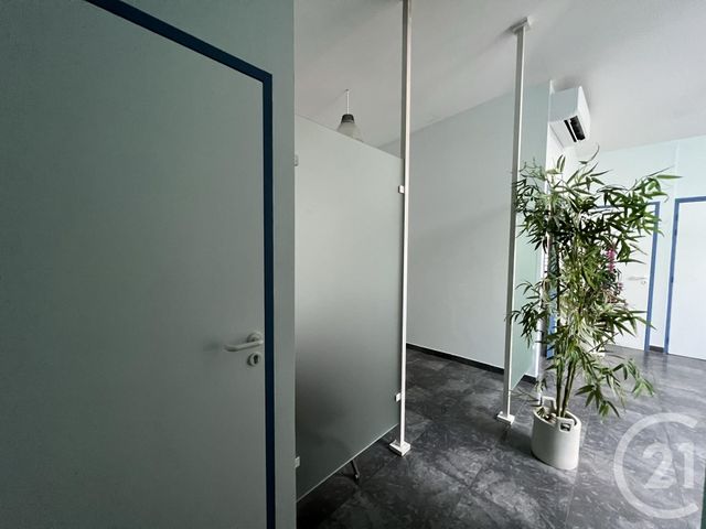 Appartement Local à louer - 1 pièce - 52 m2 - Foix - 09 - MIDI-PYRENEES