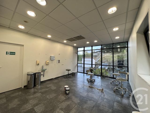 Appartement Local à louer - 1 pièce - 52 m2 - Foix - 09 - MIDI-PYRENEES