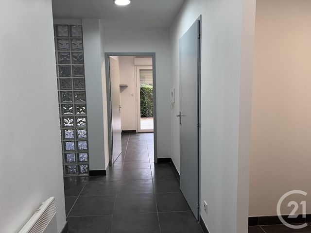 Appartement Local à louer - 2 pièces - 76 m2 - Foix - 09 - MIDI-PYRENEES