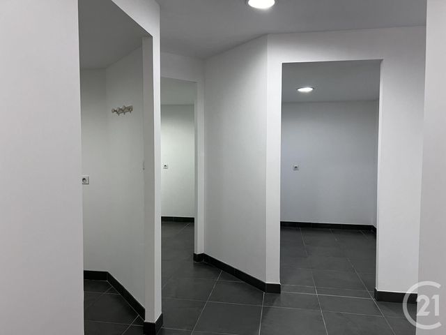 Appartement Local à louer - 2 pièces - 76 m2 - Foix - 09 - MIDI-PYRENEES