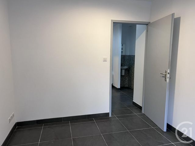 Appartement Local à louer - 2 pièces - 76 m2 - Foix - 09 - MIDI-PYRENEES