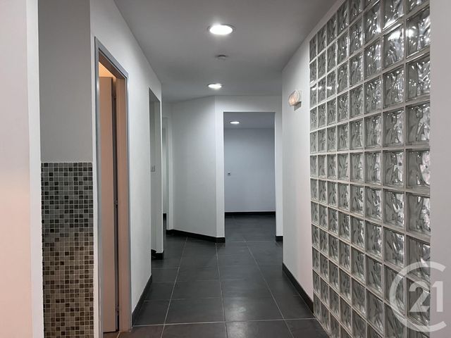 Appartement Local à louer - 2 pièces - 76 m2 - Foix - 09 - MIDI-PYRENEES