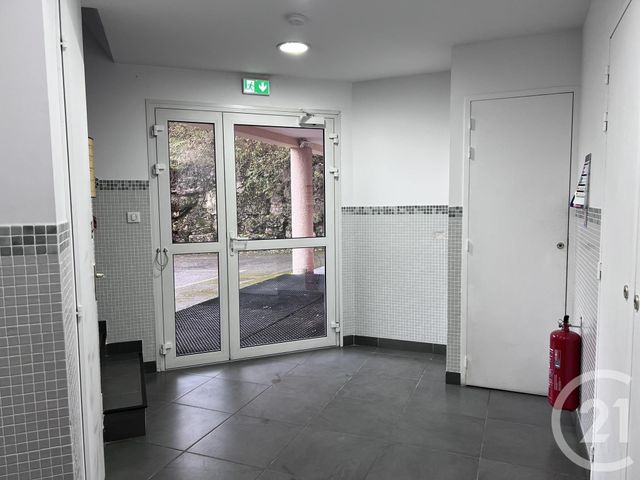 Appartement Local à louer - 2 pièces - 76 m2 - Foix - 09 - MIDI-PYRENEES