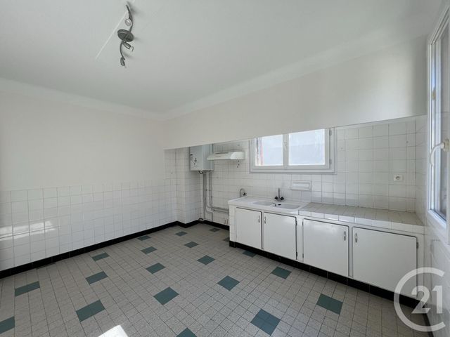 Appartement F5 à louer - 5 pièces - 125 m2 - Foix - 09 - MIDI-PYRENEES