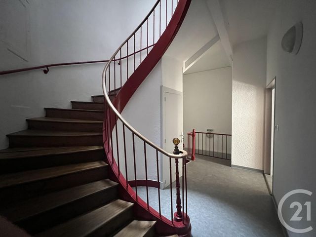 Appartement T1 à louer - 1 pièce - 29 m2 - Foix - 09 - MIDI-PYRENEES