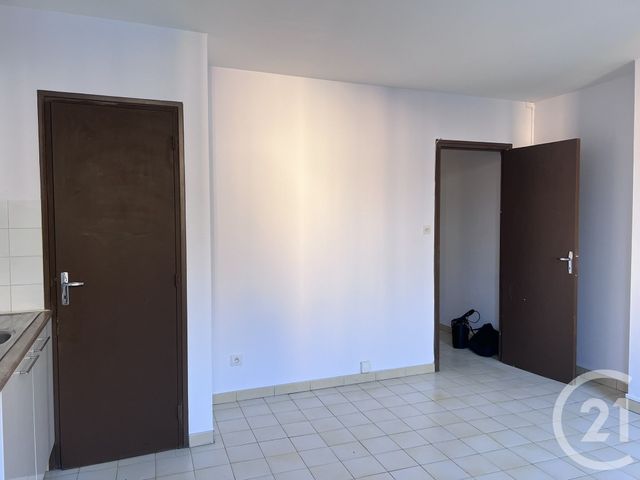 Appartement T2 &agrave; louer - 2 pi&egrave;ces - 37,13 m2 - Foix - 09 - MIDI-PYRENEES