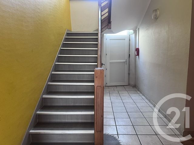 Appartement F2 bis &agrave; louer - 2 pi&egrave;ces - 50 m2 - Foix - 09 - MIDI-PYRENEES