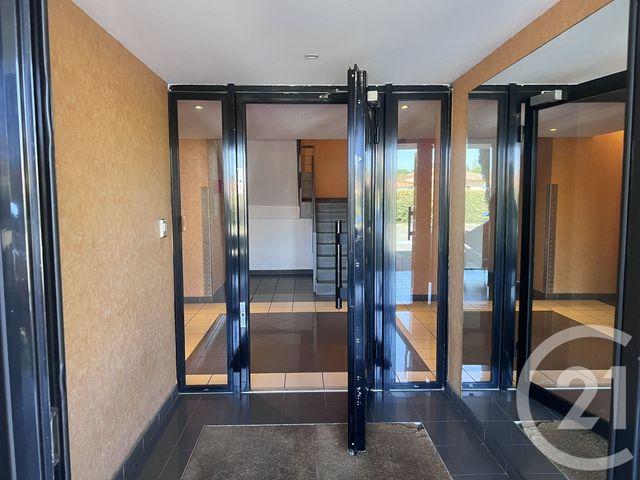 Appartement T2 &agrave; louer - 3 pi&egrave;ces - 58 m2 - Foix - 09 - MIDI-PYRENEES