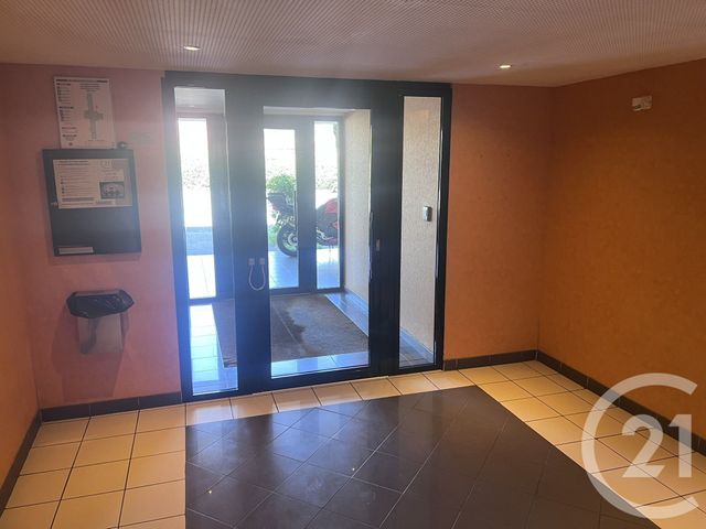 Appartement T2 &agrave; louer - 3 pi&egrave;ces - 58 m2 - Foix - 09 - MIDI-PYRENEES