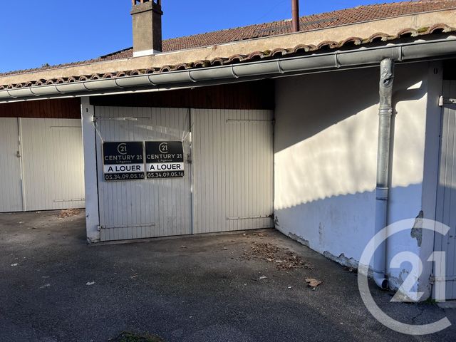 Parking &agrave; louer - 12 m2 - Foix - 09 - MIDI-PYRENEES
