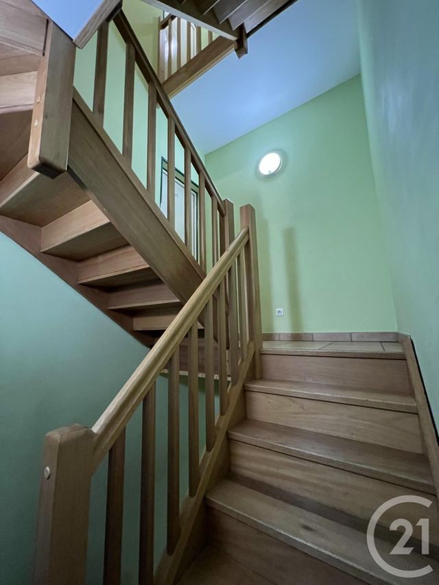 Appartement F1 &agrave; louer - 1 pi&egrave;ce - 25 m2 - Foix - 09 - MIDI-PYRENEES