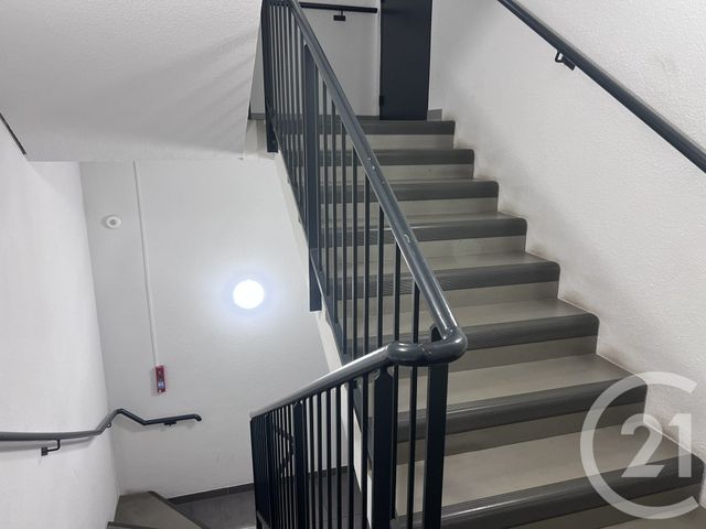 Appartement F3 &agrave; louer - 3 pi&egrave;ces - 75 m2 - Foix - 09 - MIDI-PYRENEES