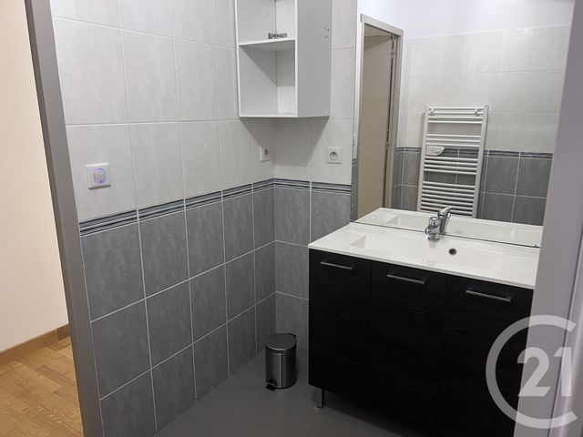 Appartement F3 &agrave; louer - 3 pi&egrave;ces - 75 m2 - Foix - 09 - MIDI-PYRENEES