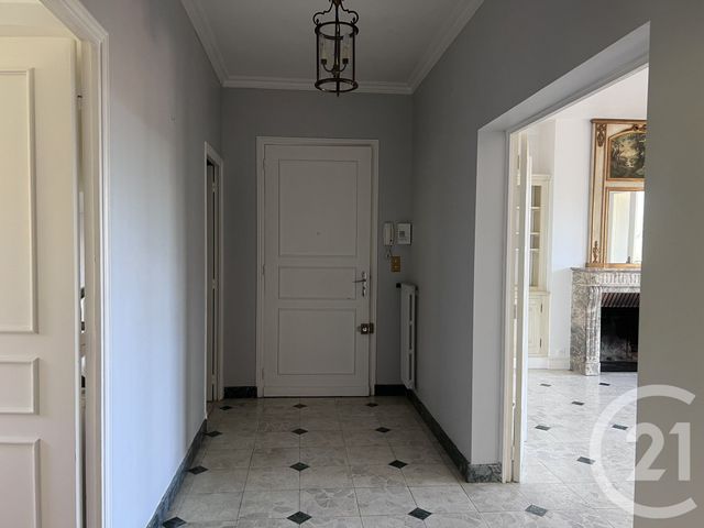 Appartement F4 &agrave; louer - 4 pi&egrave;ces - 110 m2 - Foix - 09 - MIDI-PYRENEES