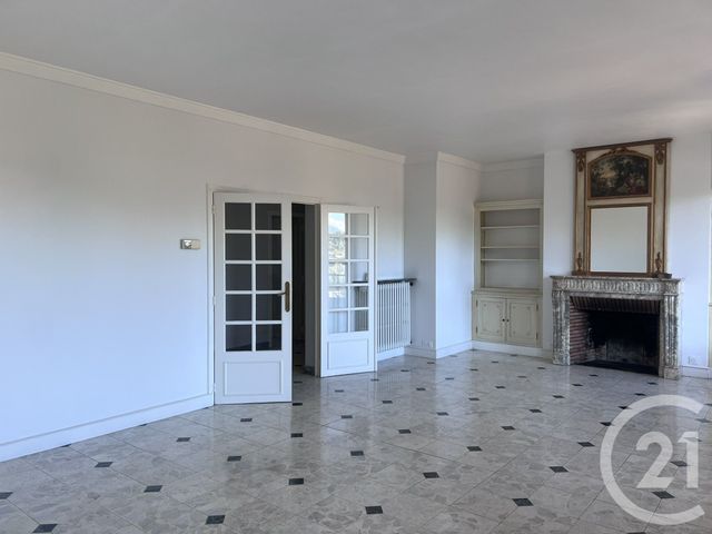 Appartement F4 &agrave; louer - 4 pi&egrave;ces - 110 m2 - Foix - 09 - MIDI-PYRENEES