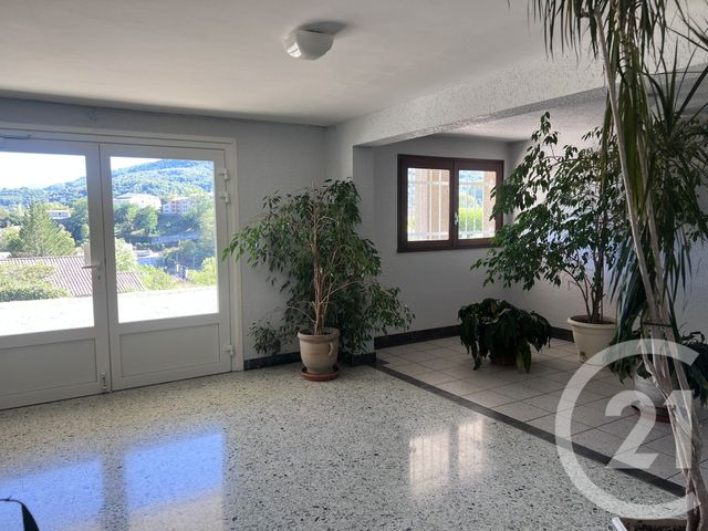 Appartement F4 &agrave; louer - 4 pi&egrave;ces - 110 m2 - Foix - 09 - MIDI-PYRENEES