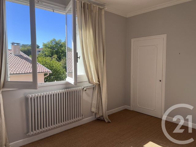 Appartement F4 &agrave; louer - 4 pi&egrave;ces - 110 m2 - Foix - 09 - MIDI-PYRENEES