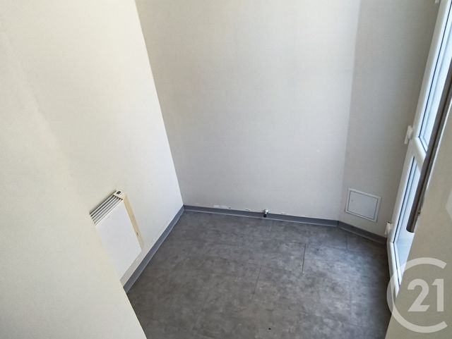 Appartement T3 &agrave; vendre - 3 pi&egrave;ces - 74,04 m2 - Foix - 09 - MIDI-PYRENEES