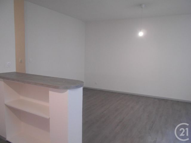 Appartement T3 &agrave; louer - 3 pi&egrave;ces - 67,85 m2 - Foix - 09 - MIDI-PYRENEES
