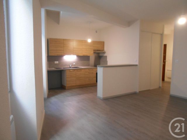 Appartement T3 &agrave; louer - 3 pi&egrave;ces - 67,85 m2 - Foix - 09 - MIDI-PYRENEES