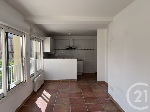 Appartement F2 &agrave; louer - 2 pi&egrave;ces - 39,95 m2 - Foix - 09 - MIDI-PYRENEES