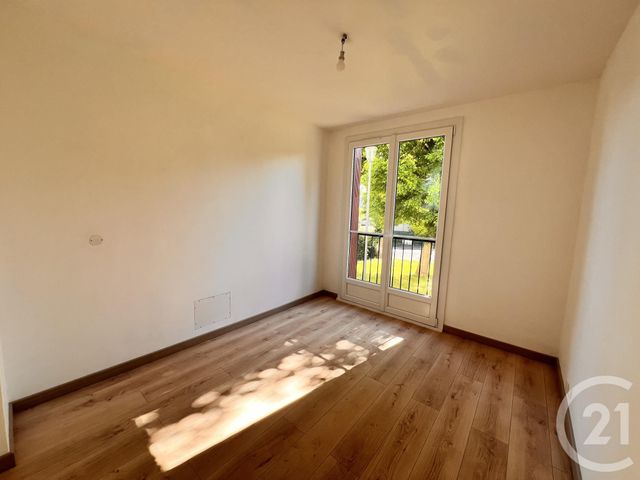 Appartement F5 à vendre - 5 pièces - 82,20 m2 - Joue Les Tours - 37 - CENTRE