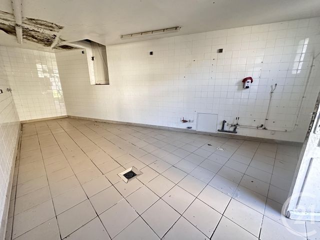 Parking à louer - 70 m2 - Nazelles Negron - 37 - CENTRE