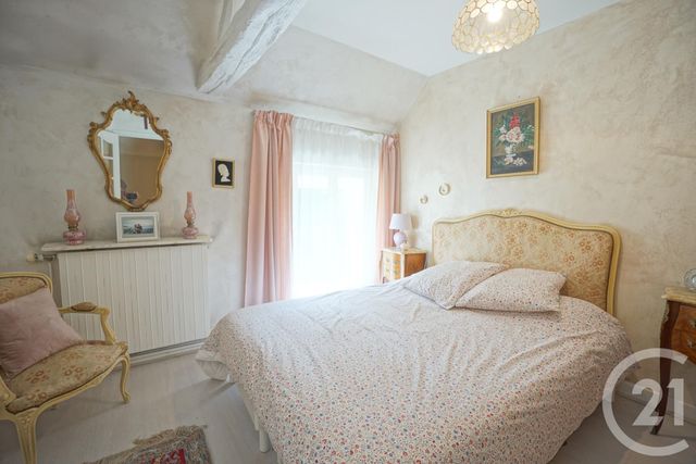 Maison à vendre - 5 pièces - 149 m2 - Neuil - 37 - CENTRE