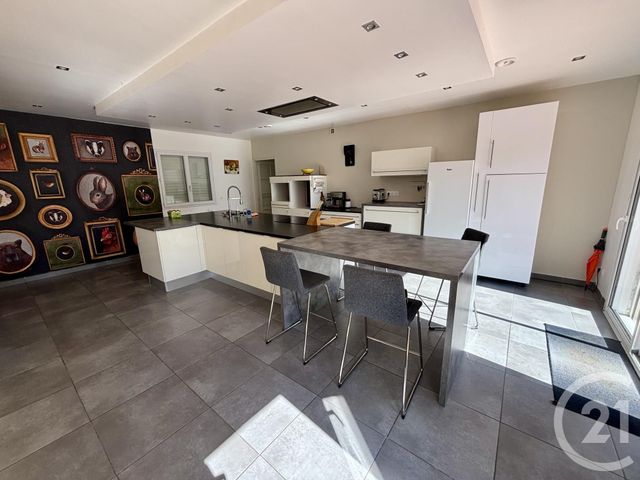 Maison à vendre - 9 pièces - 195 m2 - Artannes Sur Indre - 37 - CENTRE