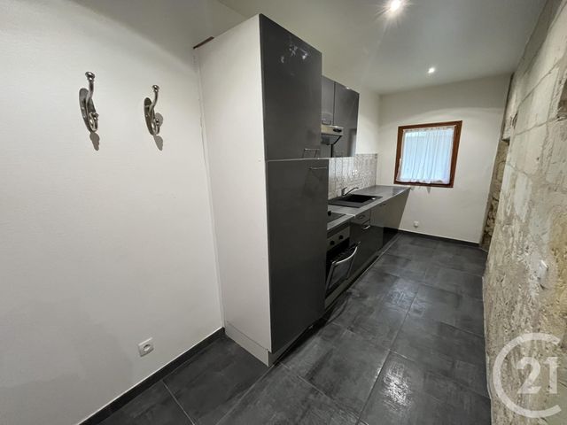 Appartement F3 &agrave; louer - 3 pi&egrave;ces - 61,73 m2 - Tours - 37 - CENTRE