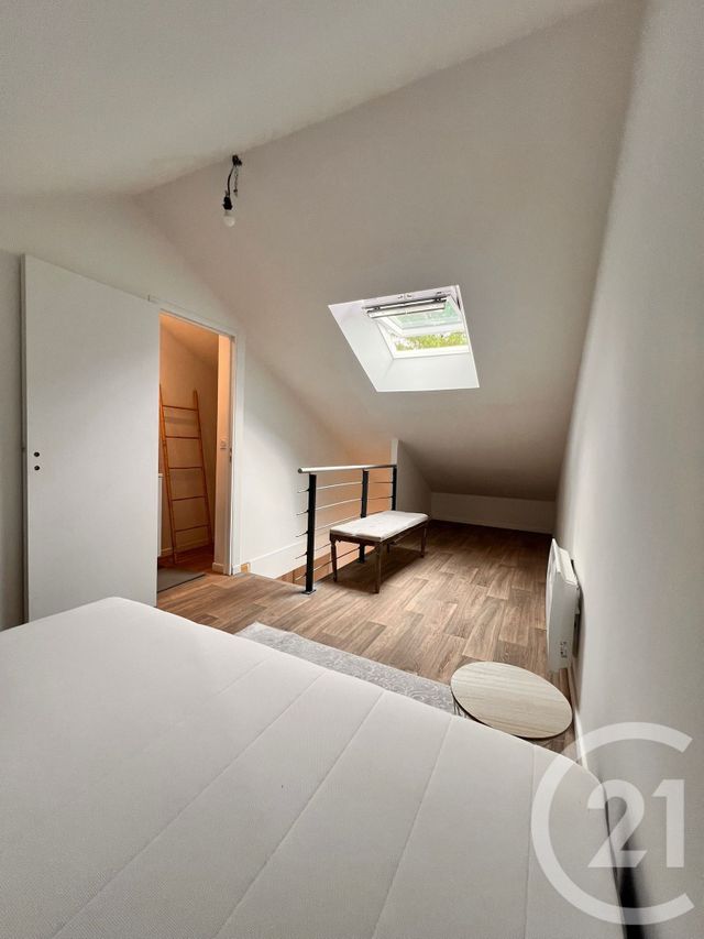 Appartement Duplex &agrave; louer - 2 pi&egrave;ces - 43,50 m2 - Chambray Les Tours - 37 - CENTRE