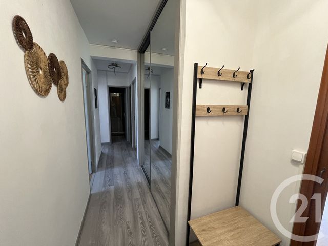 Appartement F4 &agrave; louer - 4 pi&egrave;ces - 81,89 m2 - Tours - 37 - CENTRE