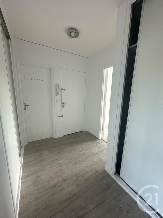 Appartement F3 à vendre - 3 pièces - 75,50 m2 - Joue Les Tours - 37 - CENTRE