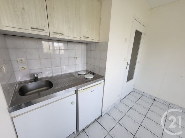 Appartement F1 &agrave; louer - 1 pi&egrave;ce - 23,44 m2 - Chambray Les Tours - 37 - CENTRE