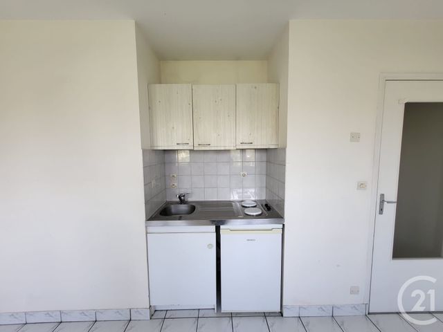 Appartement F1 &agrave; louer - 1 pi&egrave;ce - 23,44 m2 - Chambray Les Tours - 37 - CENTRE