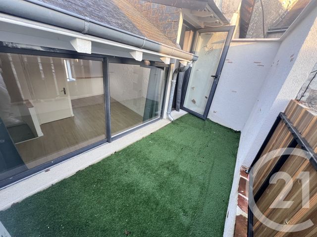 Appartement F2 &agrave; louer - 2 pi&egrave;ces - 49,06 m2 - Montbazon - 37 - CENTRE