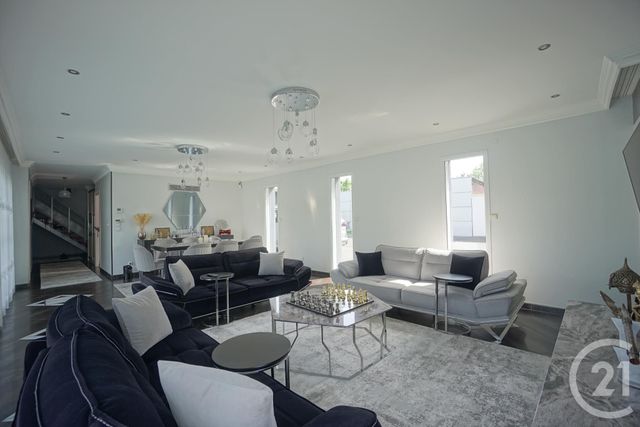 Maison &agrave; louer - 7 pi&egrave;ces - 220 m2 - Joue Les Tours - 37 - CENTRE