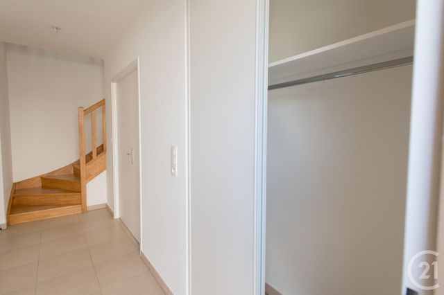 Maison &agrave; louer - 4 pi&egrave;ces - 84,38 m2 - La Membrolle Sur Choisille - 37 - CENTRE