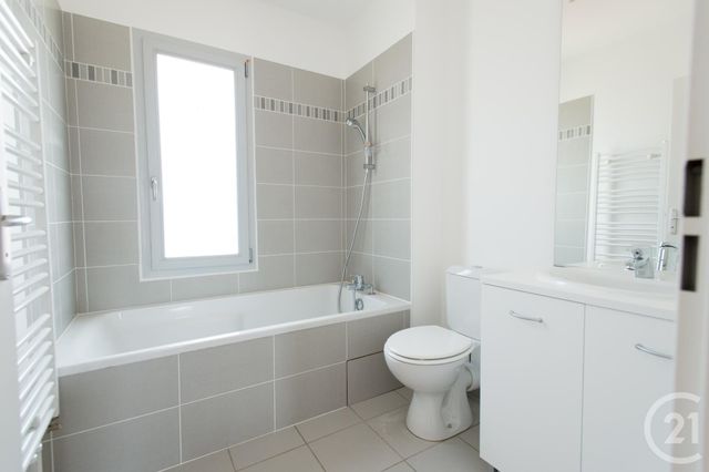 Maison &agrave; louer - 4 pi&egrave;ces - 84,38 m2 - La Membrolle Sur Choisille - 37 - CENTRE