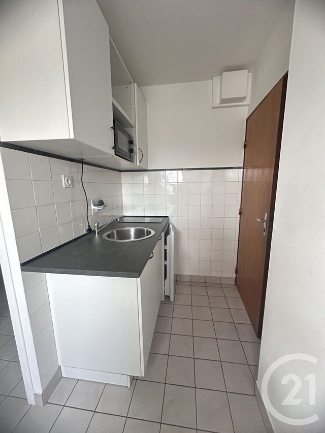 Appartement T1 &agrave; louer - 1 pi&egrave;ce - 10,78 m2 - Tours - 37 - CENTRE
