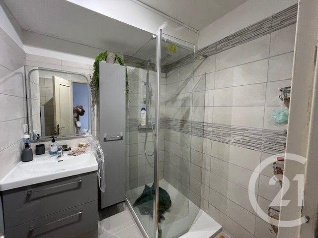 Appartement F5 &agrave; louer - 5 pi&egrave;ces - 83,10 m2 - Tours - 37 - CENTRE