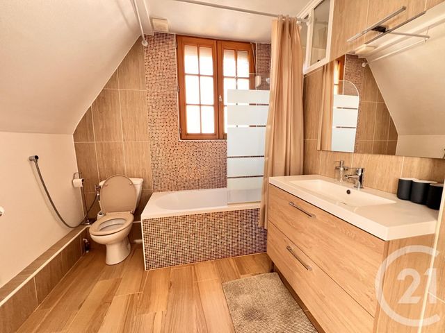 Appartement F3 &agrave; louer - 3 pi&egrave;ces - 65,60 m2 - Tours - 37 - CENTRE