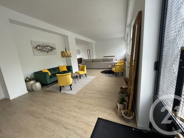 Appartement Loft &agrave; louer - 5 pi&egrave;ces - 188,49 m2 - Tours - 37 - CENTRE