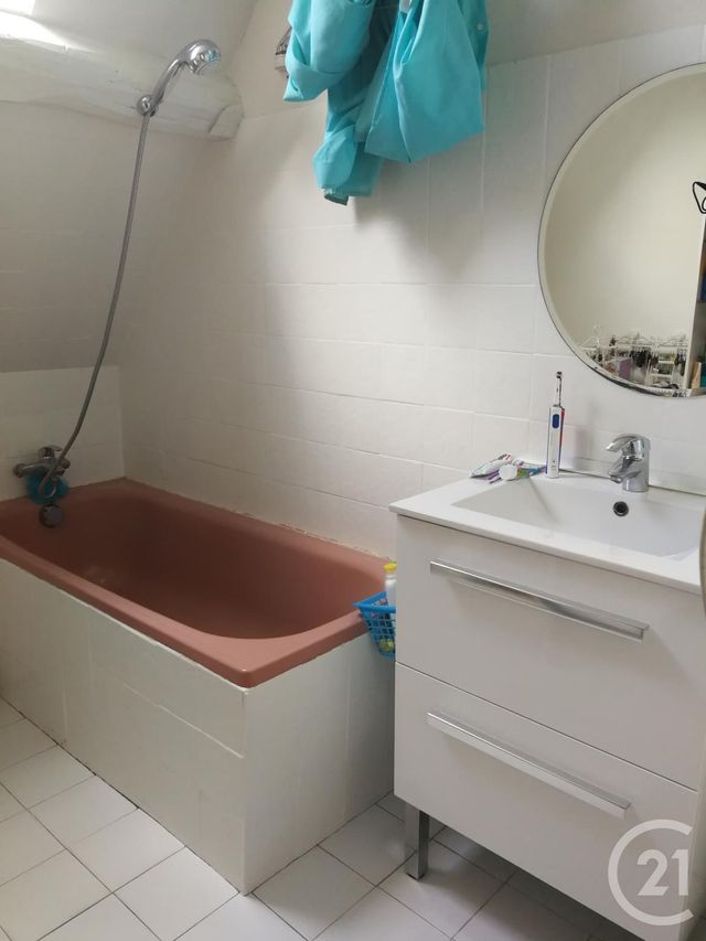 Maison &agrave; louer - 3 pi&egrave;ces - 66,19 m2 - Ballan Mire - 37 - CENTRE