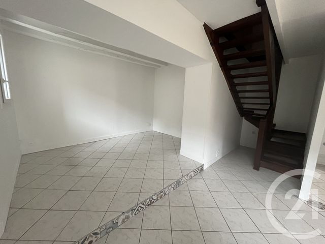 Maison &agrave; louer - 3 pi&egrave;ces - 66,19 m2 - Ballan Mire - 37 - CENTRE